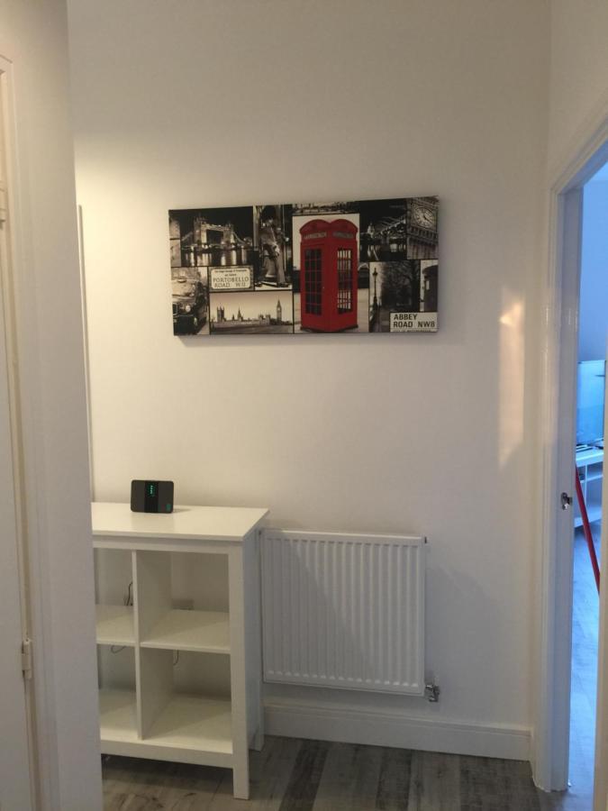 Raphael Heights Apartment Newport  Bagian luar foto